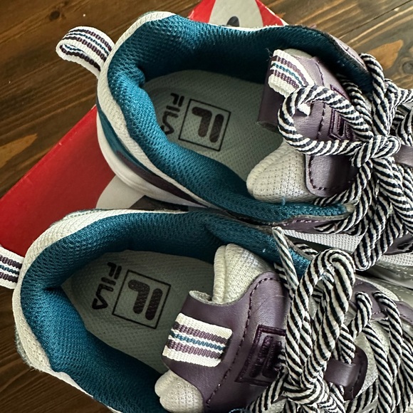 FILA Ray Tracer Sneakers - Picture 3 of 8